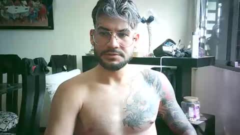 Snapshot of thedragonboyxxx chatting on 12, 4, 2026 thedragonboyxxx online show from 12, 4, 2026