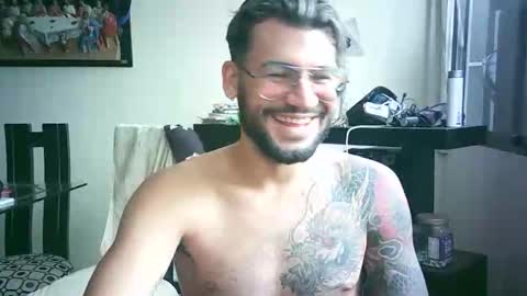 Snapshot of thedragonboyxxx chatting on 20, 4, 2026 thedragonboyxxx online show from 20, 4, 2026