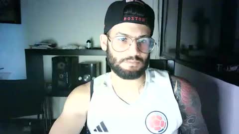 Snapshot of thedragonboyxxx chatting on 2, 7, 2026 thedragonboyxxx online show from 2, 7, 2026