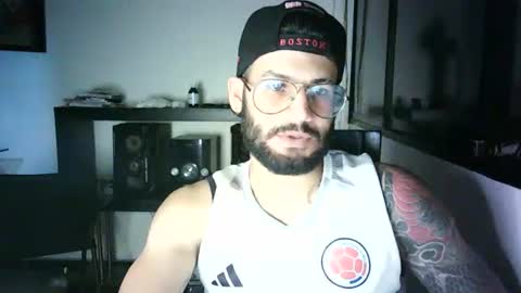 Snapshot of thedragonboyxxx chatting on 2, 7, 2026 thedragonboyxxx online show from 2, 7, 2026
