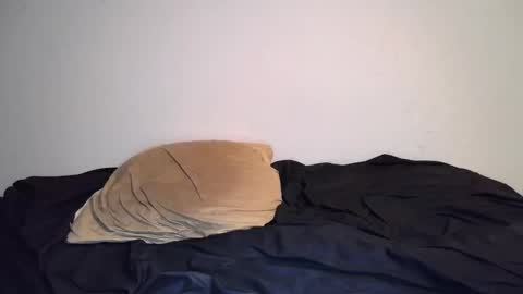 Theetwohander online show from 28, 2, 2025