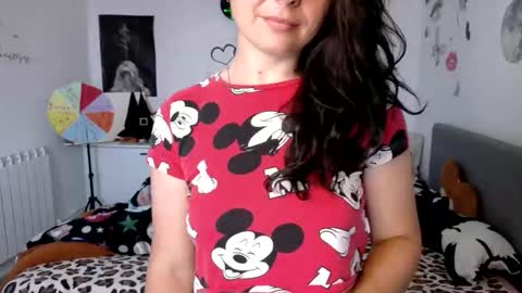 TheFarmergirl online show from 10, 6, 2026