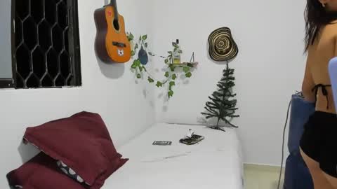 Snapshot of thefenix_jyk chatting on 3, 12, 2024 Ariamapola88 online show from 3, 12, 2024