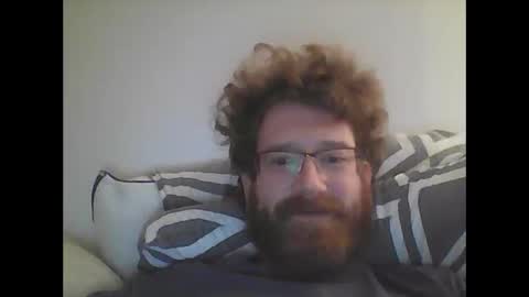 Snapshot of thefunofit chatting on 5, 11, 2025 thefunofit online show from 5, 11, 2025