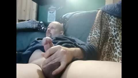 Snapshot of thehornyman916 chatting on 2, 12, 2025 thehornyman916 online show from 2, 12, 2025