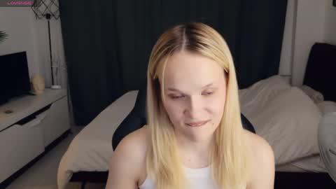 Lily online show from 30, 5, 2026