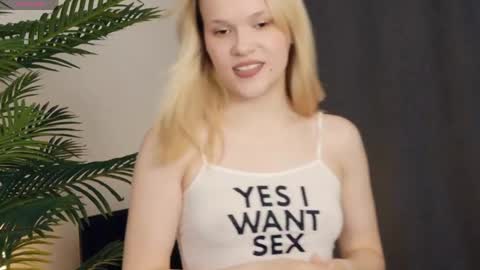 Lily online show from 31, 5, 2026