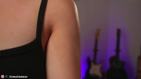 Snapshot of theirismuse chatting on 9, 9, 2025 Iris online show from 9, 9, 2025