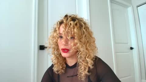 Snapshot of theislandgirl chatting on 6, 2, 2025 Lily Marie online show from 6, 2, 2025