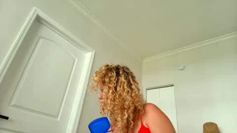 Snapshot of theislandgirl chatting on 3, 3, 2025 Lily Marie online show from 3, 3, 2025