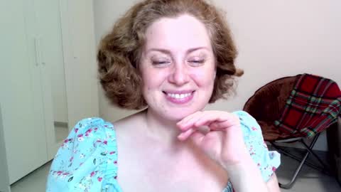 Snapshot of theladysblush chatting on 1, 2, 2025 Ella online show from 1, 2, 2025