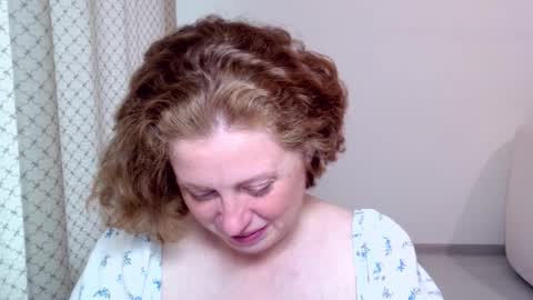 Snapshot of theladysblush chatting on 5, 10, 2025 Ella online show from 5, 10, 2025