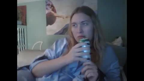 Snapshot of thelittlebambii chatting on 19, 12, 2025 Little Bambii online show from 19, 12, 2025