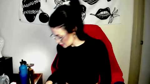 themelrose online show from 23, 10, 2025