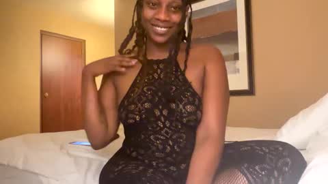 Snapshot of thenaturalgoddess chatting on 2, 3, 2025 TheNaturalGoddess online show from 2, 3, 2025