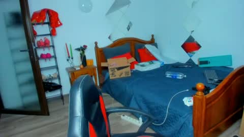 thenaughtygf online show from 17, 6, 2026
