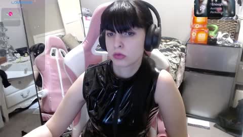   A Goth Chick   online show from 19, 1, 2025