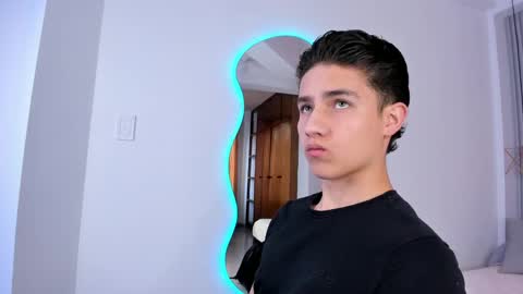  THEO- MATEO  online show from 7, 1, 2025