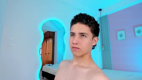  THEO- MATEO  online show from 8, 1, 2025