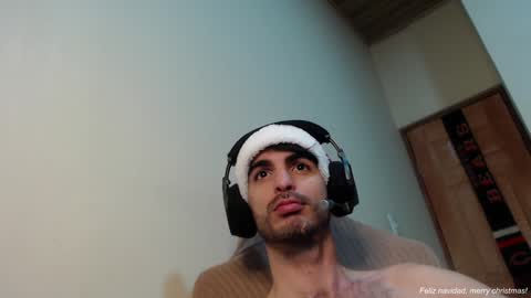 Snapshot of therazhanen chatting on 26, 12, 2024 Santiago Enrique online show from 26, 12, 2024