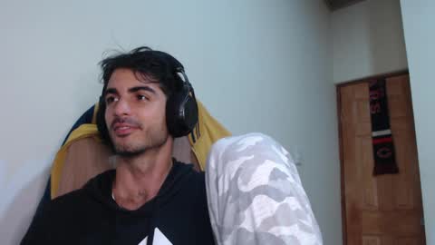 Santiago Enrique online show from 23, 4, 2026