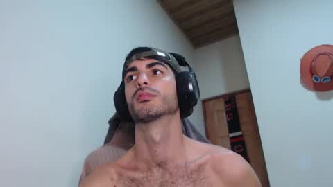 Santiago Enrique online show from 24, 4, 2026