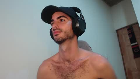 Santiago Enrique online show from 1, 5, 2026
