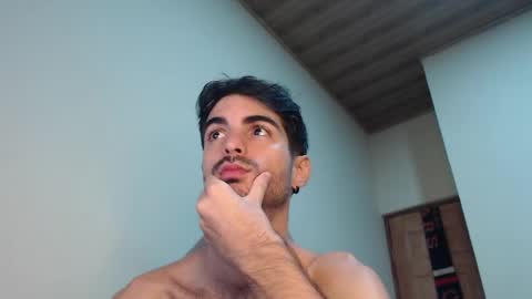 Santiago Enrique online show from 24, 5, 2026