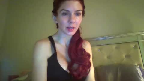 Snapshot of theredhotmommy chatting on 12, 4, 2026 theredhotmommy online show from 12, 4, 2026