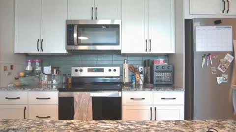 therosiecheeks online show from 27, 4, 2026