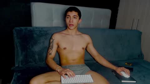 thesaint_xxx online show from 9, 9, 2025