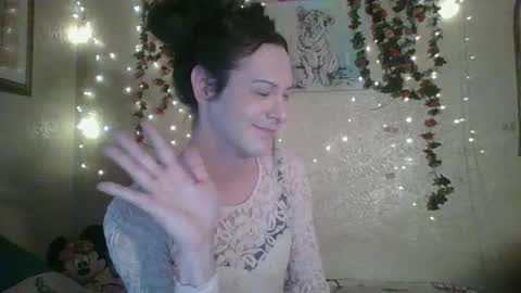 Snapshot of thesillymillie chatting on 4, 1, 2025 sillymillie0 online show from 4, 1, 2025