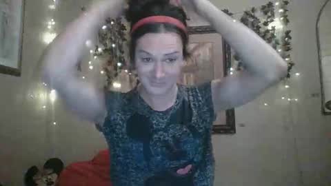 Snapshot of thesillymillie chatting on 24, 10, 2025 sillymillie0 online show from 24, 10, 2025