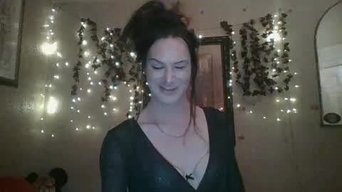 Snapshot of thesillymillie chatting on 13, 11, 2025 sillymillie0 online show from 13, 11, 2025