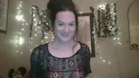 Snapshot of thesillymillie chatting on 14, 12, 2025 sillymillie0 online show from 14, 12, 2025