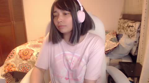 Mai online show from 5, 1, 2025