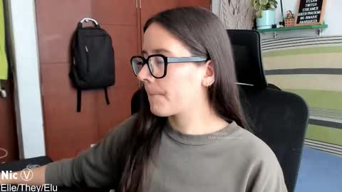 Nicole online show from 17, 2, 2026