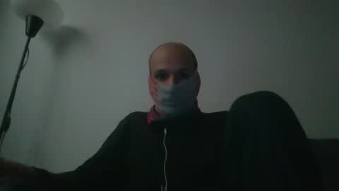 Scarf guy online show from 29, 1, 2025