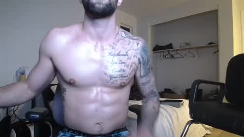 Snapshot of theufcfan_8181 chatting on 17, 1, 2025 troy online show from 17, 1, 2025