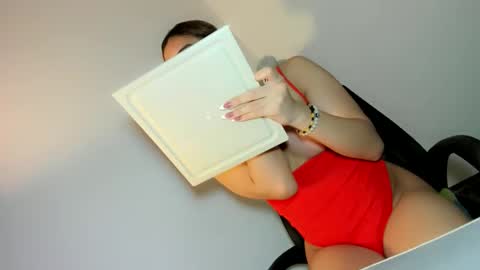 Snapshot of thewhoremistress05 chatting on 20, 10, 2025 stella online show from 20, 10, 2025