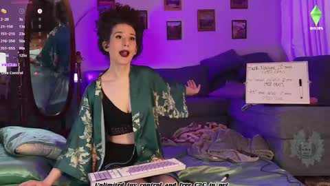 Snapshot of thewillownest chatting on 16, 11, 2025 thewillownest online show from 16, 11, 2025