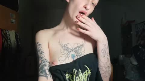 pinky promise online show from 13, 4, 2026