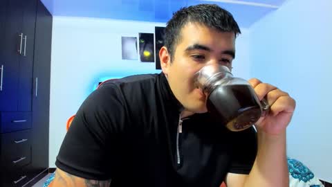 Thiago online show from 28, 11, 2025