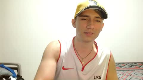 thiago_deseo69 online show from 16, 4, 2026