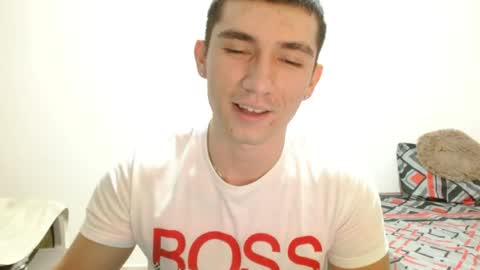 thiago_deseo69 online show from 28, 4, 2026