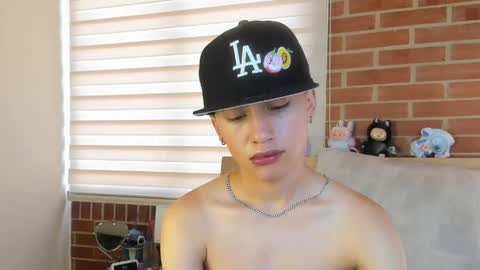 Snapshot of thiago_dv chatting on 28, 5, 2026 Thiago online show from 28, 5, 2026