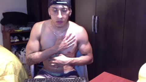 thiago_happy online show from 25, 2, 2025