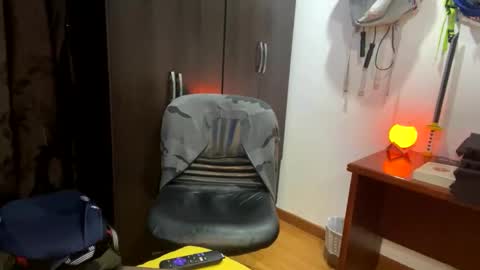 Snapshot of thiago_happy chatting on 24, 4, 2026 thiago_happy online show from 24, 4, 2026