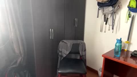 Snapshot of thiago_happy chatting on 5, 5, 2026 thiago_happy online show from 5, 5, 2026
