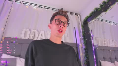 SanThiago online show from 6, 1, 2025